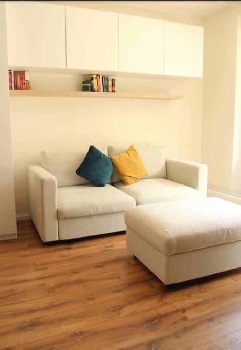 Charming Small And Private Garden Apartmán